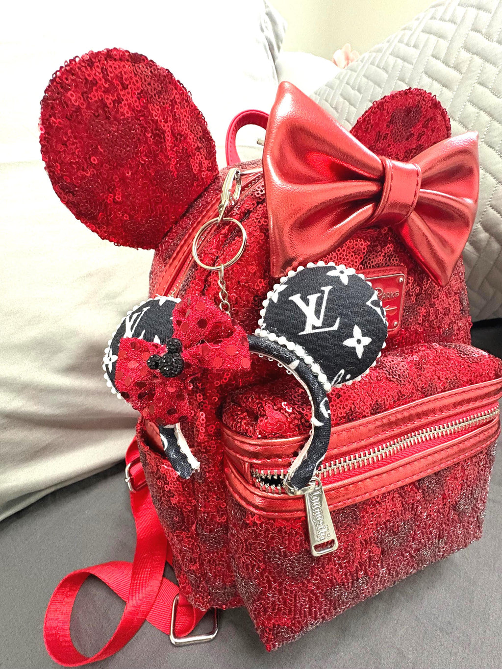 Metro Chic Mini Ear Keychain & Bag Charm