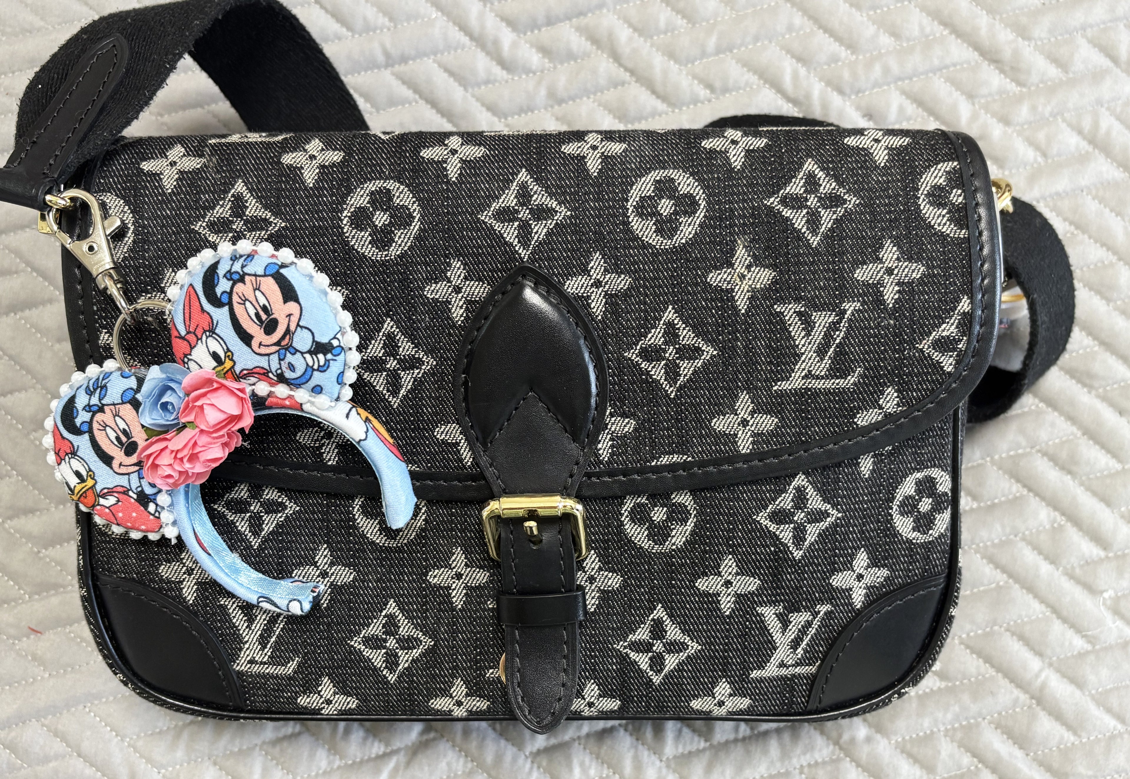 Besties Forever Mini Ear Keychain & Bag Charm