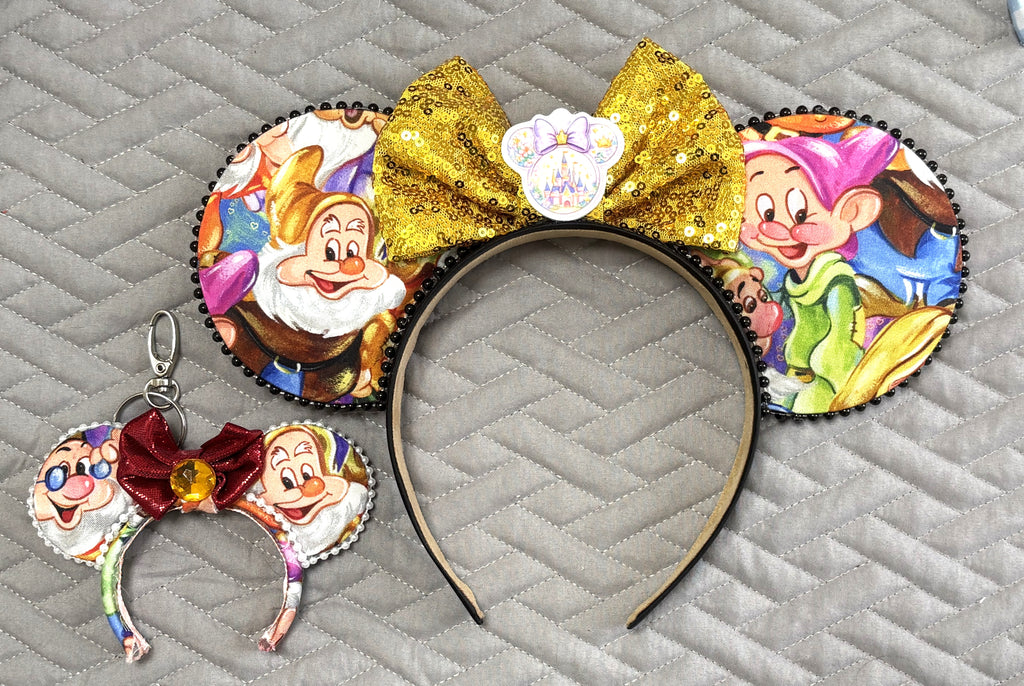 Heigh-Ho Holiday Mini Ear Keychain & Bag Charm
